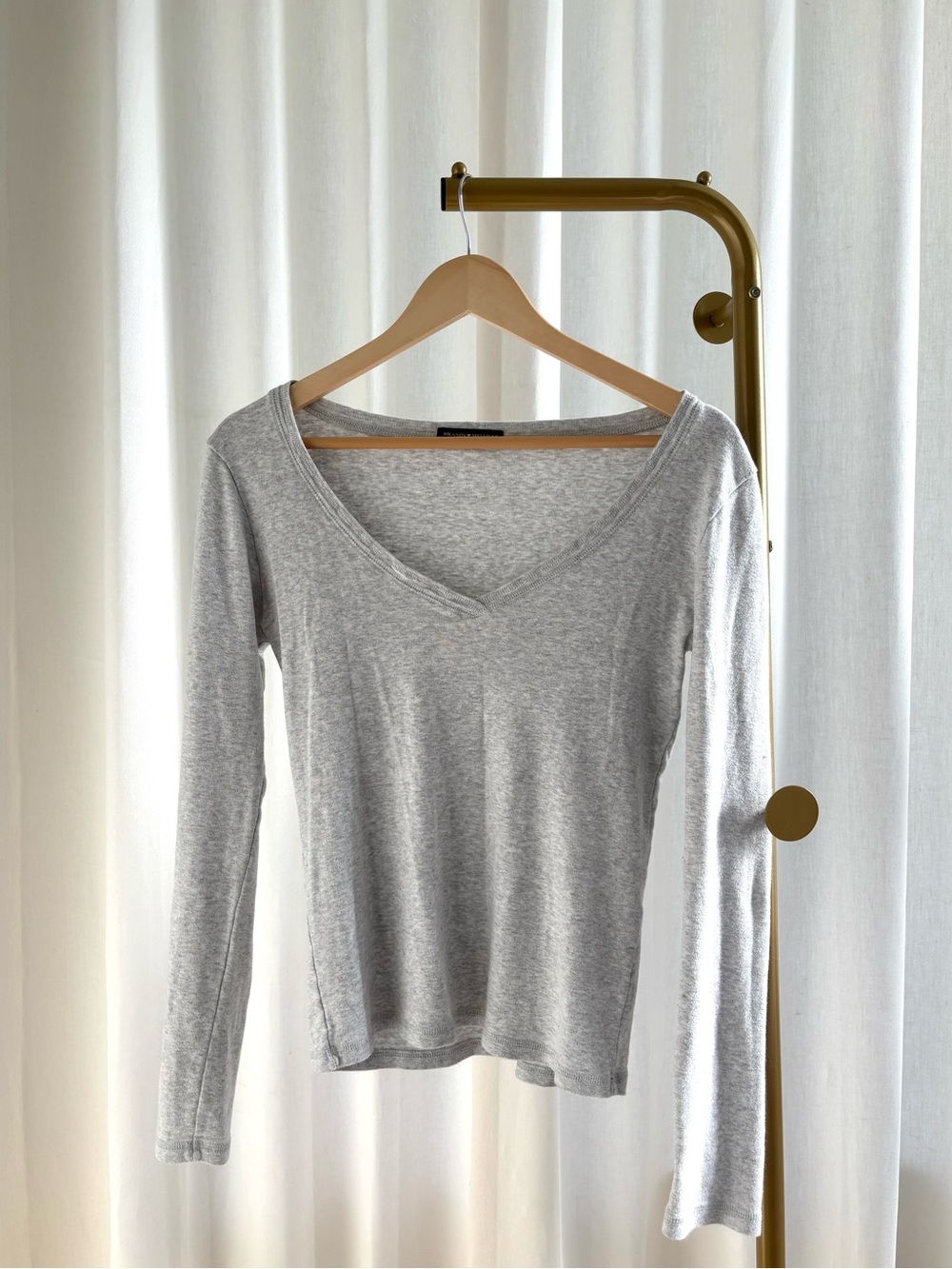 Brandy Melville Light Grey V-Neck Long Sleeve Top
